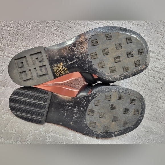 GIVENCHY G Logo Women's size 37 Black Slip On Leather Sandals - Picture 3 of 14